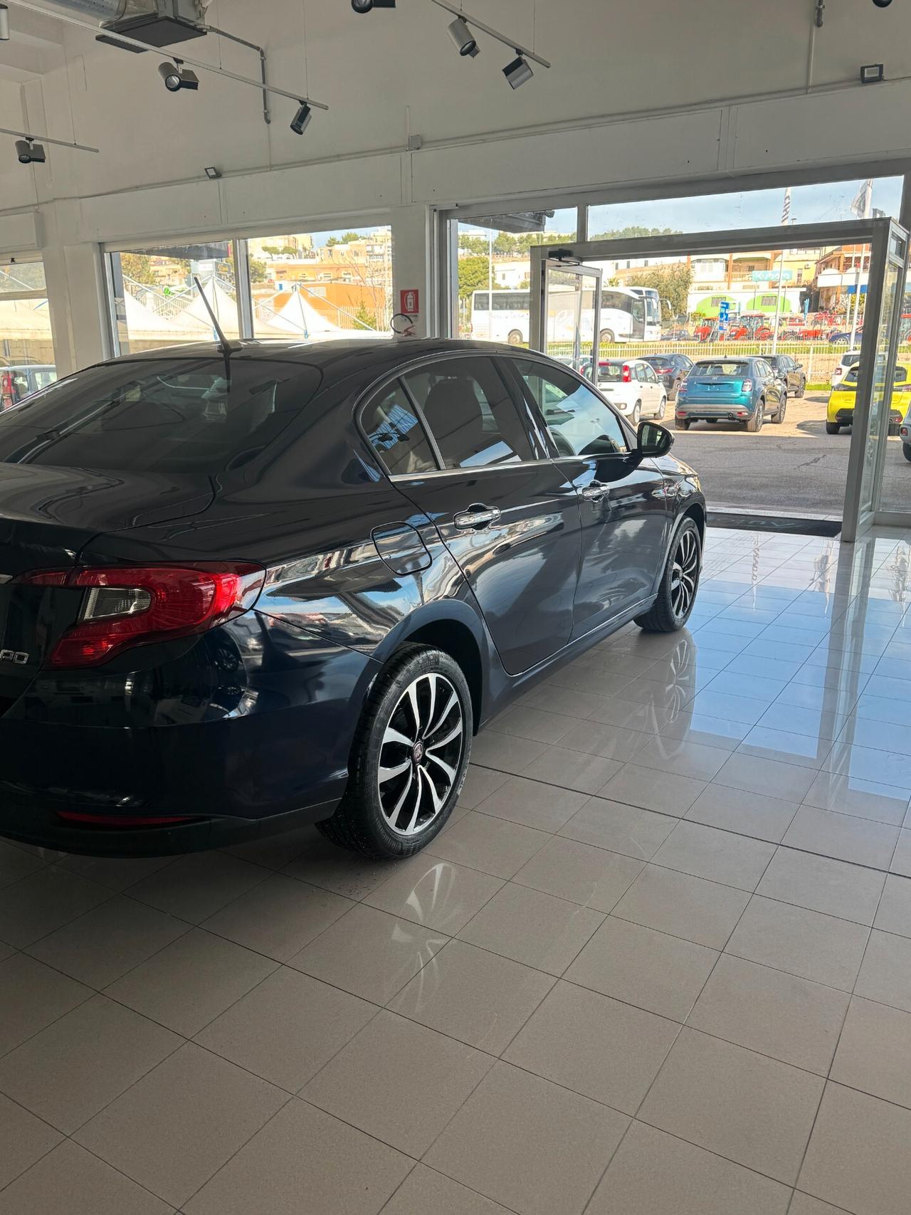 TIPO BERLINA KM 20000 FULL OPTIONAL