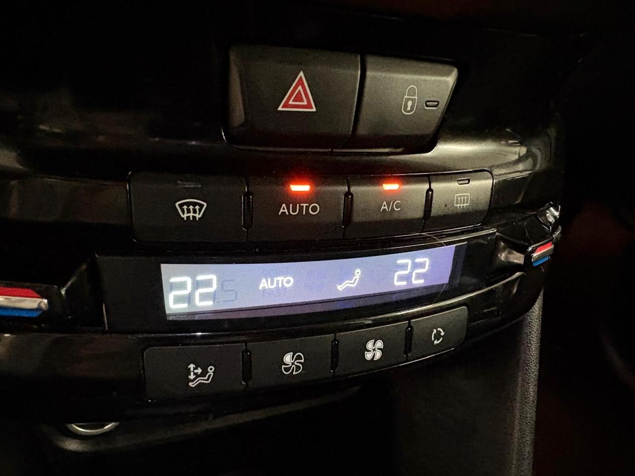 Peugeot 208 ALLURE 1.6 e-HDi 92 CV 5 porte