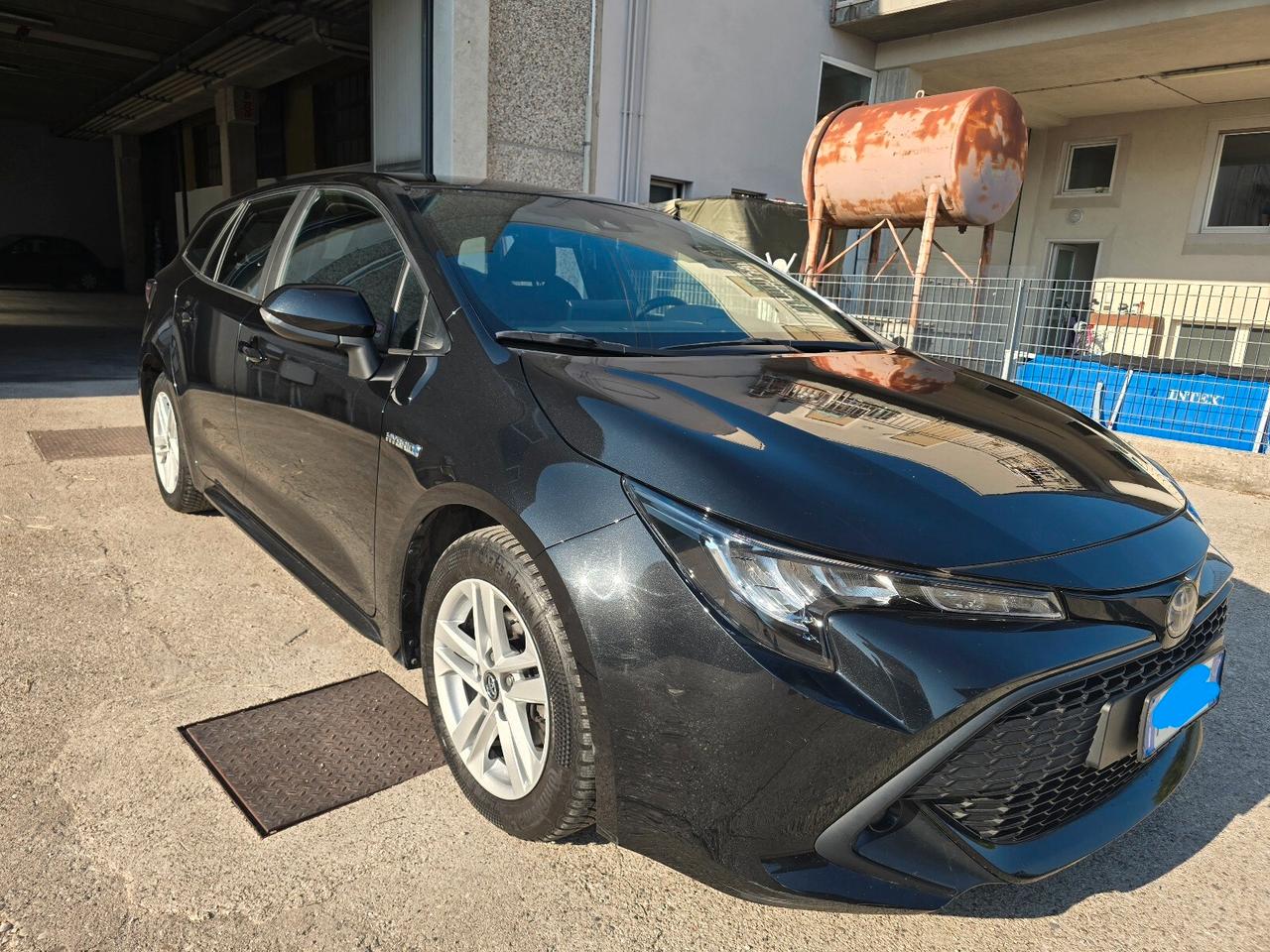 Toyota Corolla Touring Sports 1.8 Hybrid Business