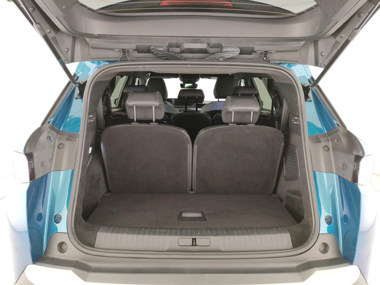 PEUGEOT 5008 1.2 hybrid Allure 145cv 7p.ti e-dcs6