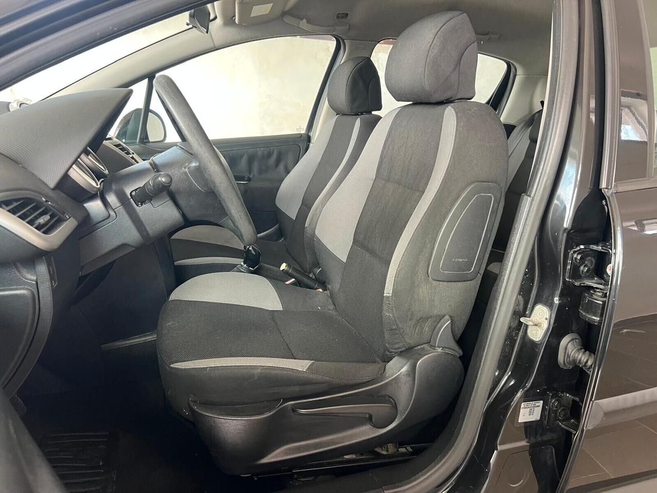 Peugeot 207 1.4 HDi 70CV