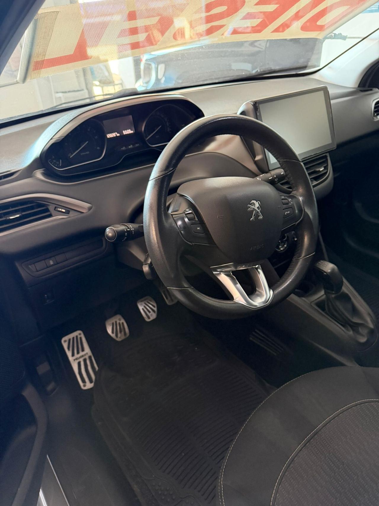 Peugeot 208 BlueHDi 75 5 porte Allure