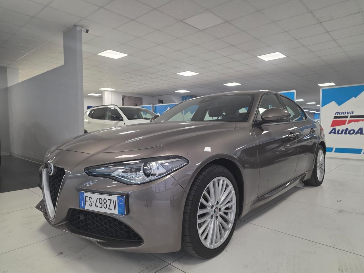 ALFA ROMEO Giulia 2.2 t Business 160cv auto my19