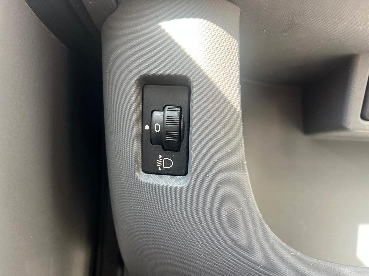 Peugeot 107 5p. NEOPATENTATI