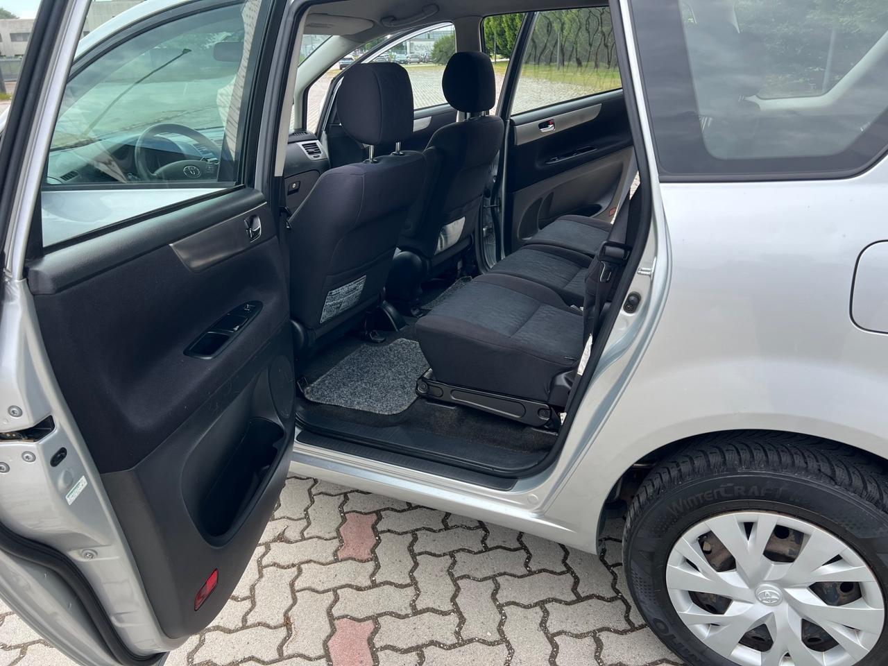 Toyota Avensis 2.0 D-4D 16V Station Wagon