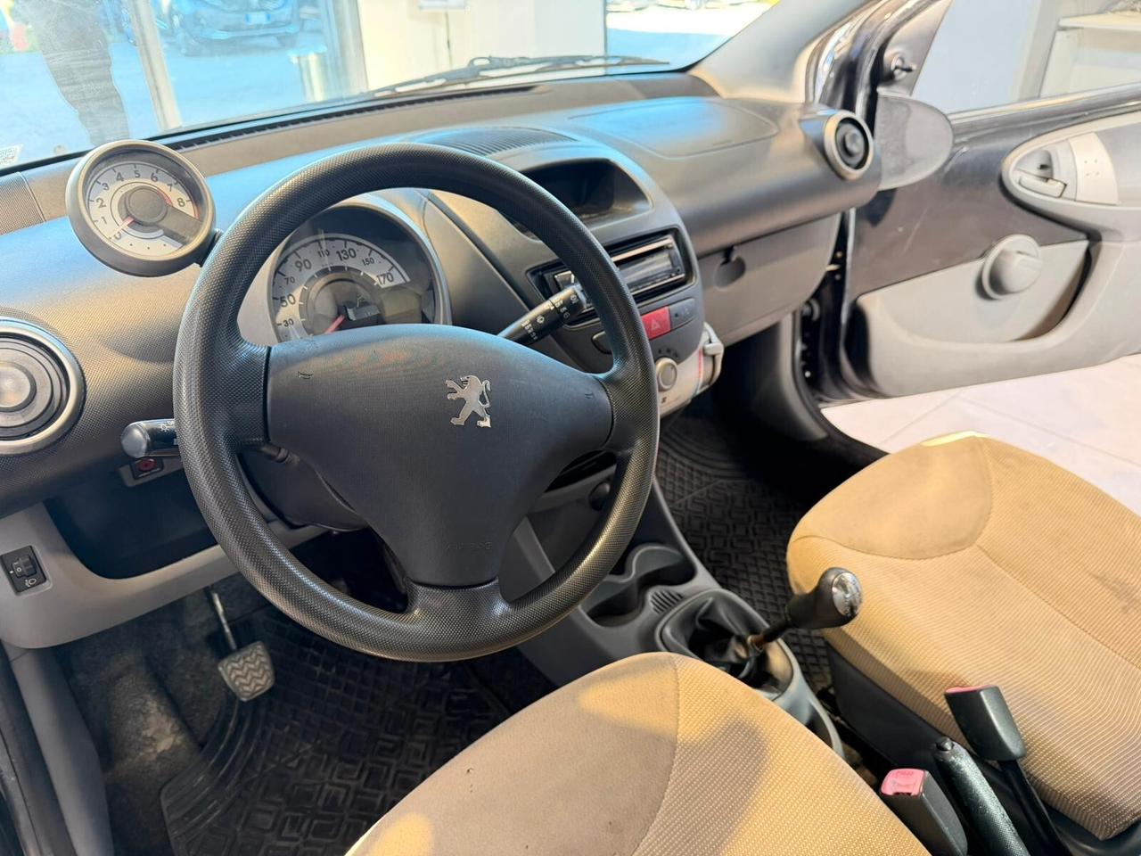 Peugeot 107 1.0 68CV 5p. Desir