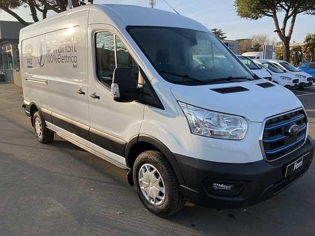 Ford Transit E-transit 350 l3h2 68kwh 184cv trend