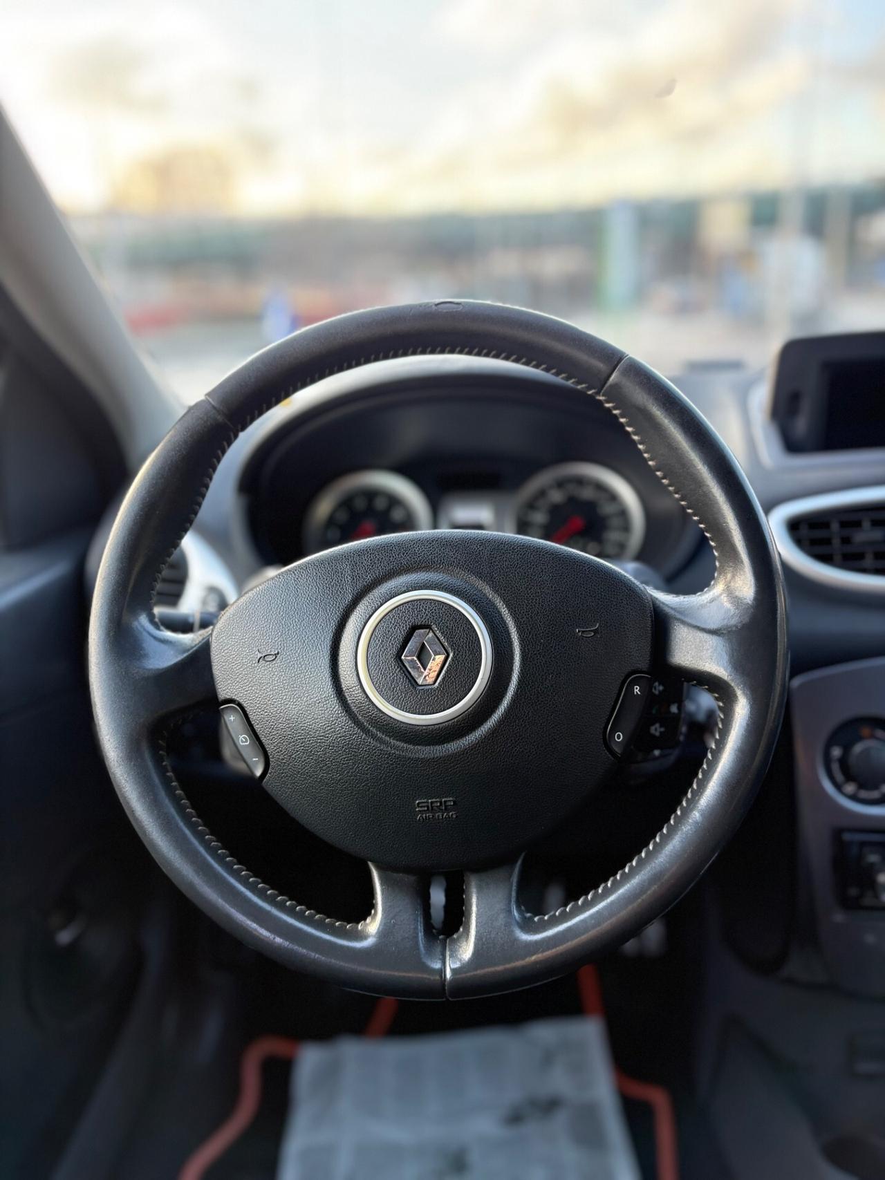 Renault Clio 1.2 16V 5 porte Dynamique