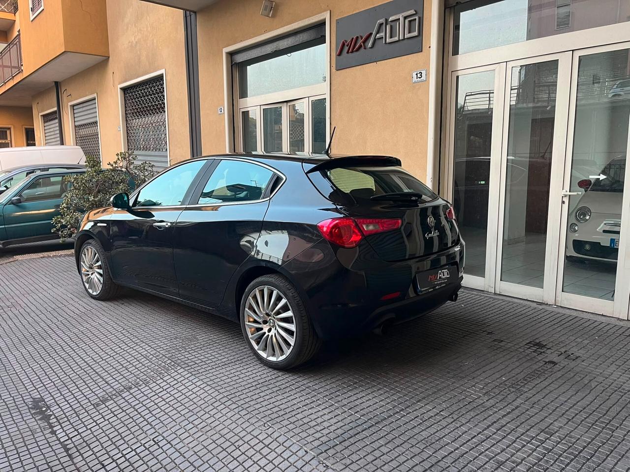 Alfa Romeo Giulietta 1.6 JTDm-2 105 CV Distinctive