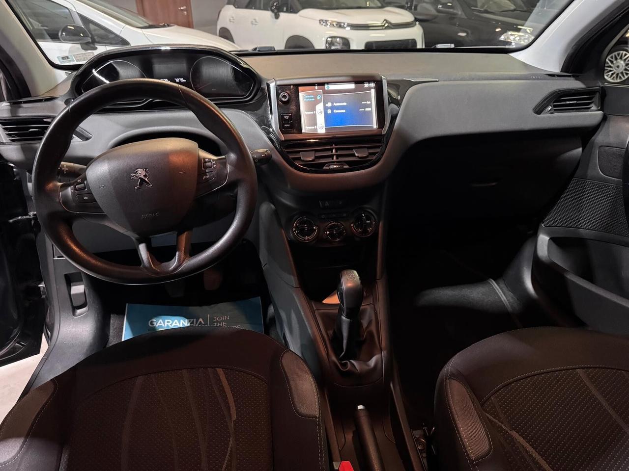 Peugeot 208 Benzina Neopatentati Km 70.000