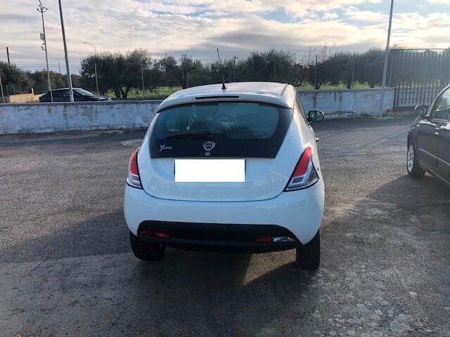 Lancia Ypsilon 0.9 TwinAir 5 porte Metano Ecochic Elefantino Blu