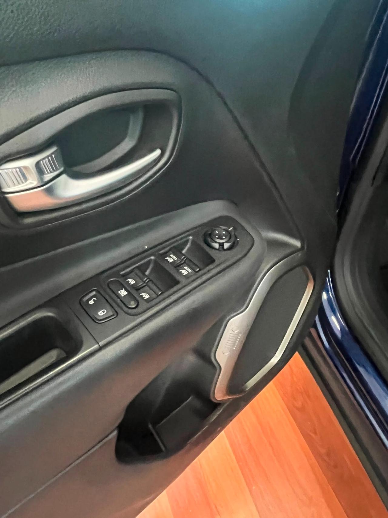 Jeep Renegade 1.6 Mjt DDCT 120 CV Limited