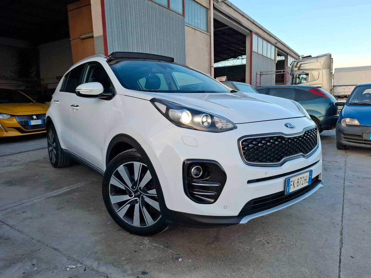 Kia Sportage 1.7 CRDI 141 CV TETTO APRIBILE - 2017