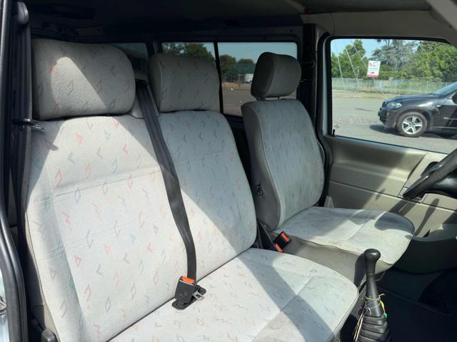 VOLKSWAGEN Transporter Transp. 2.5 TDI/102CV cat Multivan 8 POSTI