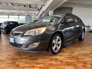 Opel Astra Sports Tourer (Sw) 1.7 cdti 110cv