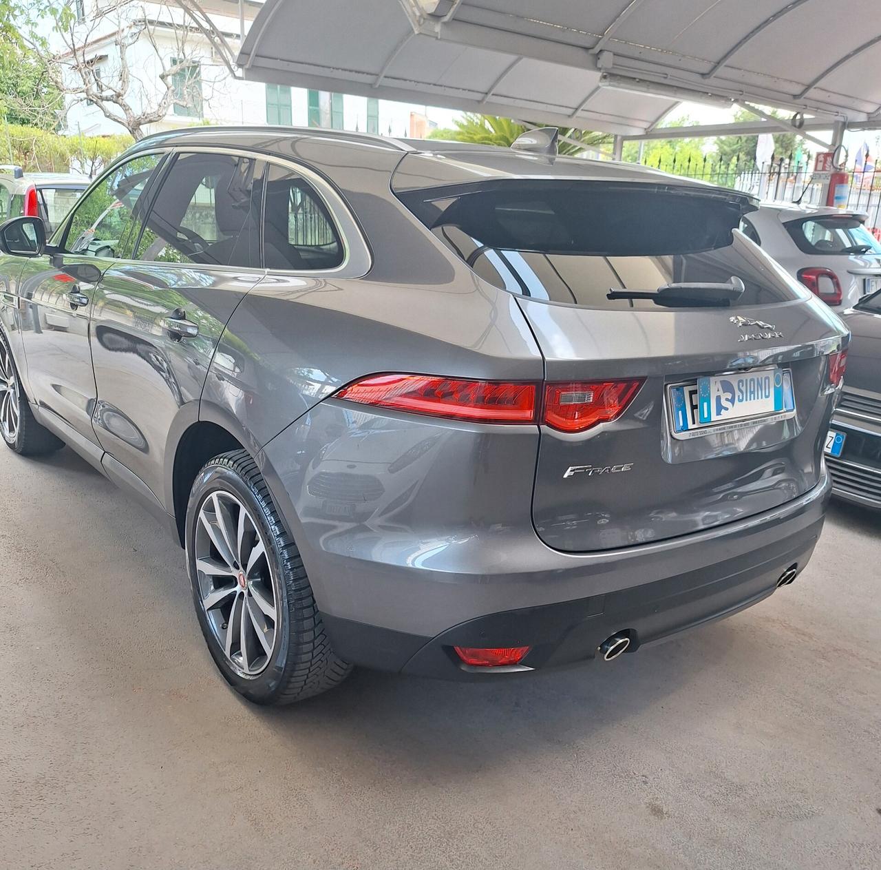 Jaguar F-Pace 2.0 D 240 CV AWD aut. Portfolio Tetto Panor Apribile