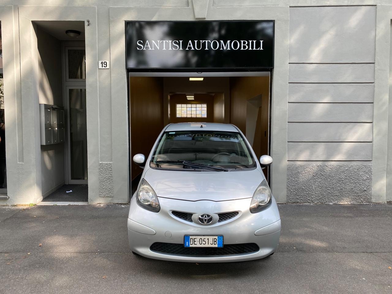 Toyota Aygo 1.0 5p Sol 98.000KM - NEOPATENTATI!!!
