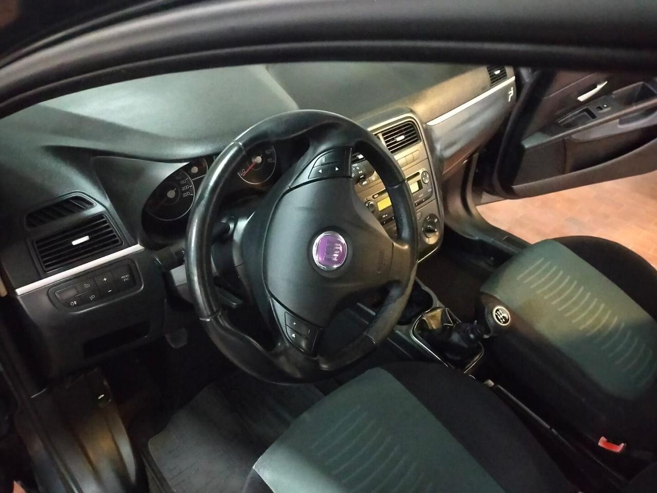 FIAT G.Punto 1.4 8v 77cv Active 5p OK NEOP.