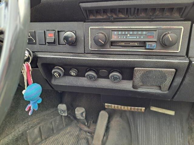 Volkswagen MAGGIOLONE CABRIO KARMANN 1303 - ASI-