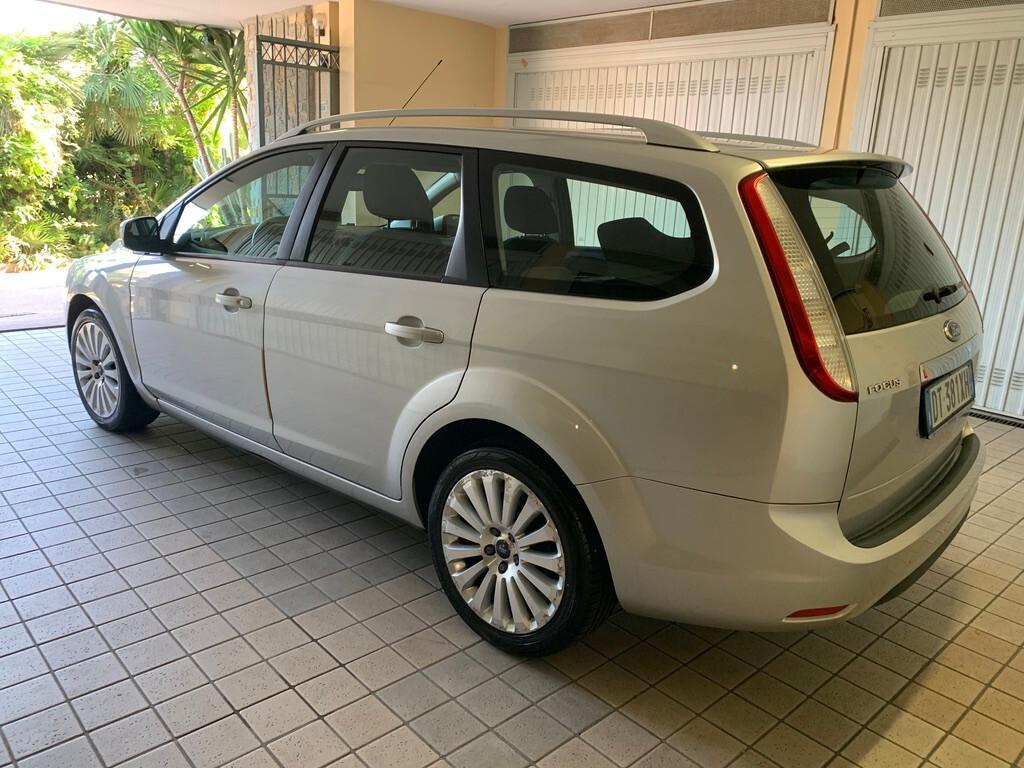 Focus SW 1.6 tdci Titanium 90cv distribuzione fatta