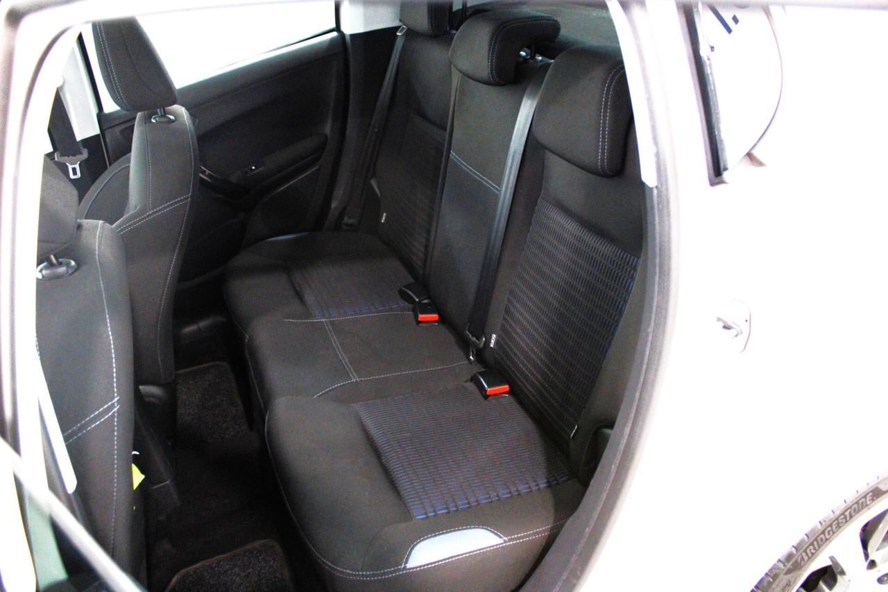 PEUGEOT 208 1.6 HDi Allure - 2015