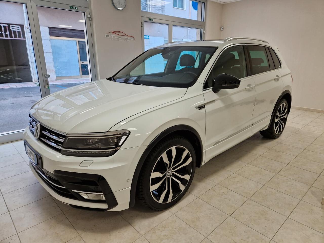 Volkswagen Tiguan 2.0 TDI 150 CV SCR 4MOTION R LINE TETTO APRIBILE