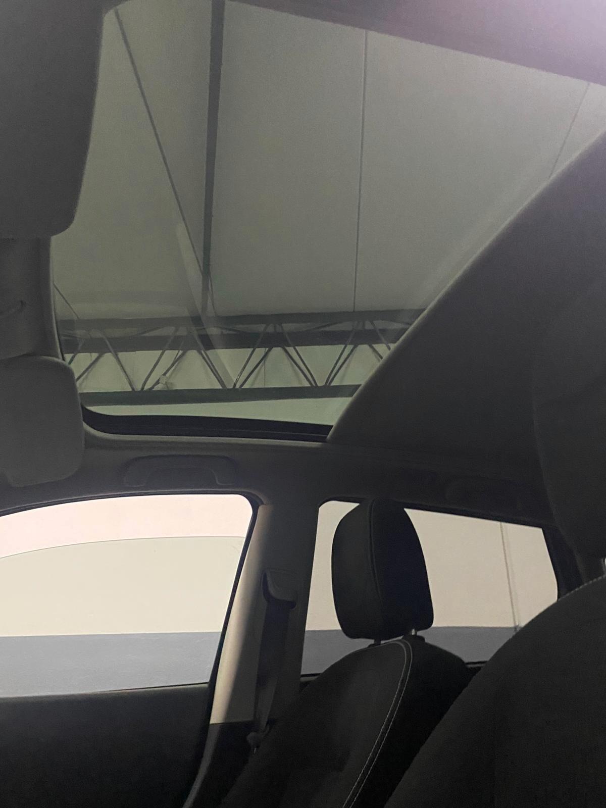 Nissan Qashqai 1.5 /tetto panorama/navi/telecamera360