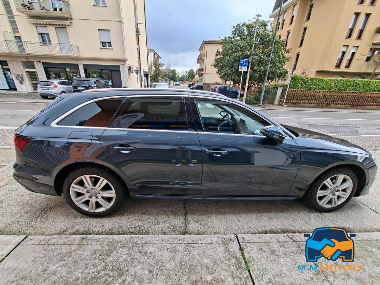 AUDI A4 avant BUSINESS ADVANCE proMMo