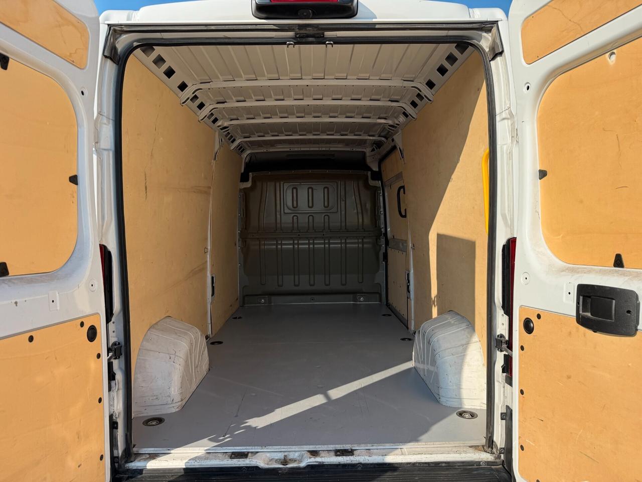 Peugeot Boxer 35 2.2 BlueHDi 140 S&S PLM-TM Furgone