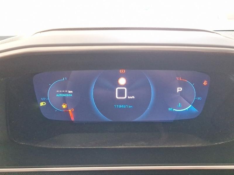 PEUGEOT 2008 BLUEHDI 130 EAT8 ALLURE PACK S/S AUT. CROSSOVER