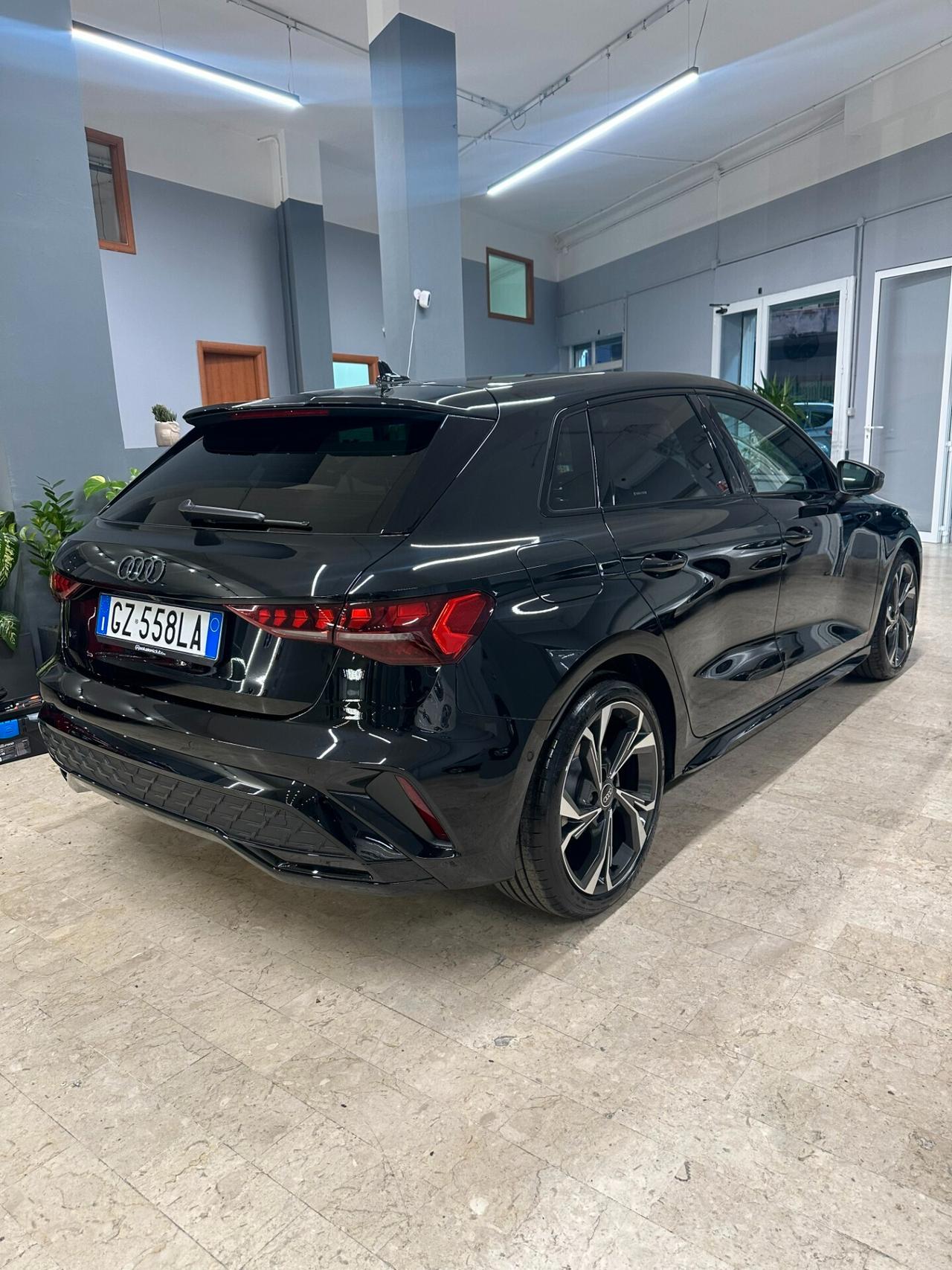 Audi A3 Sedan 35 TDI S tronic line edition