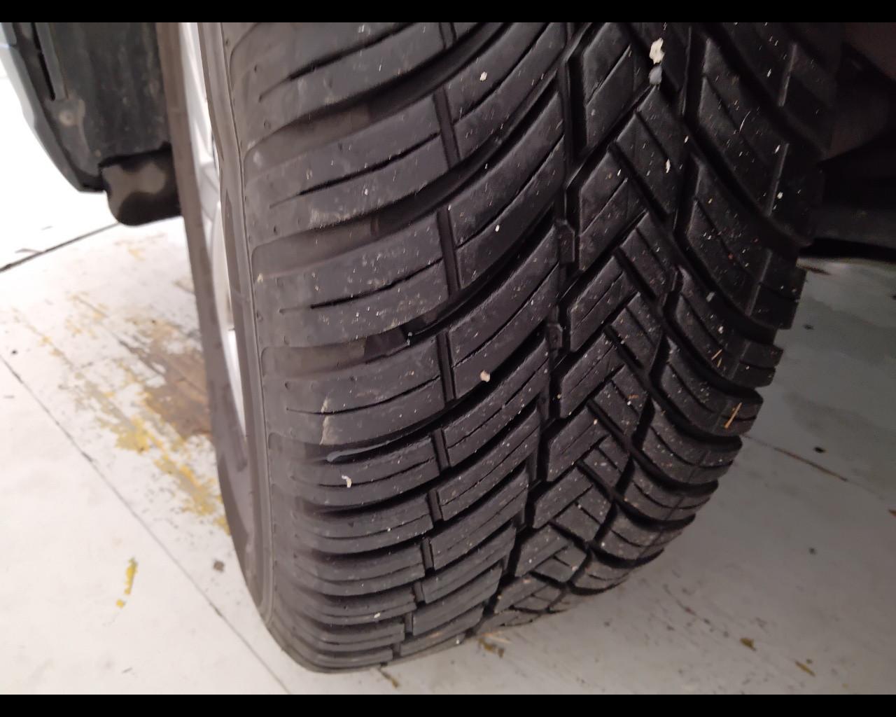 VOLKSWAGEN Taigo - Taigo 1.0 tsi Life 110cv dsg