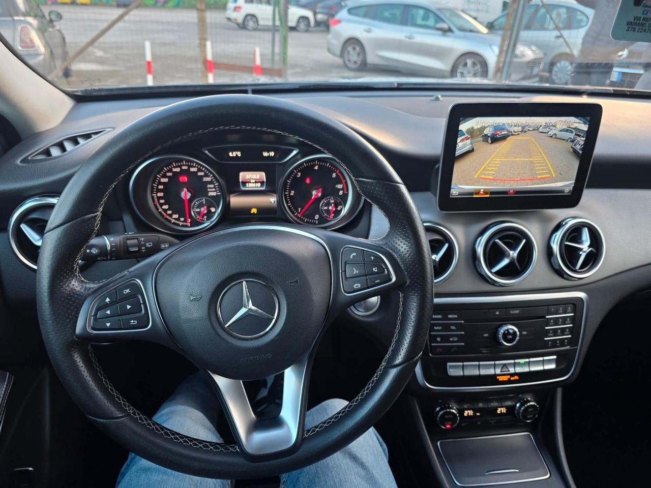 Mercedes-benz GLA 180 d Sport