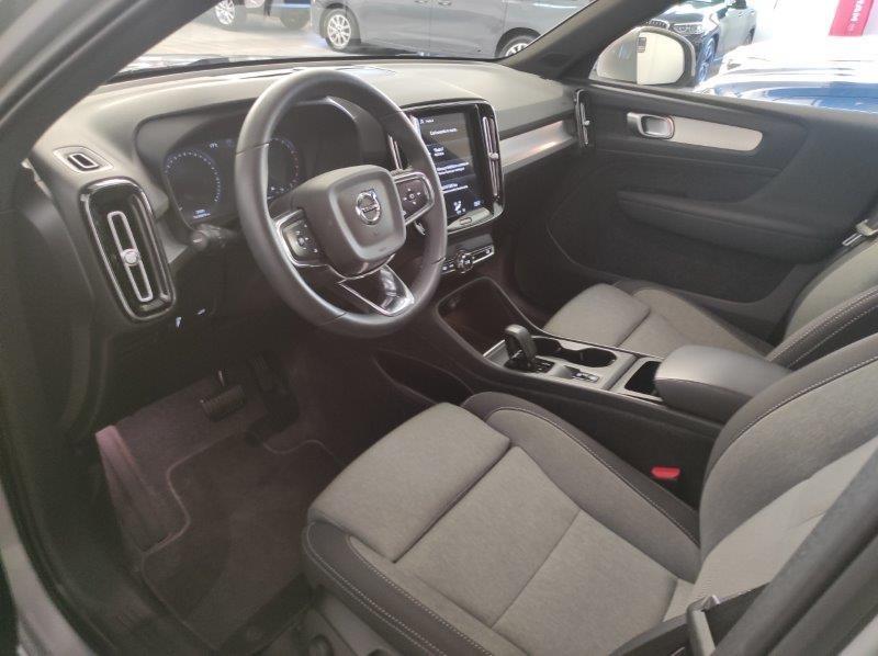 VOLVO XC40 (2017-->) - XC40 T2 Core