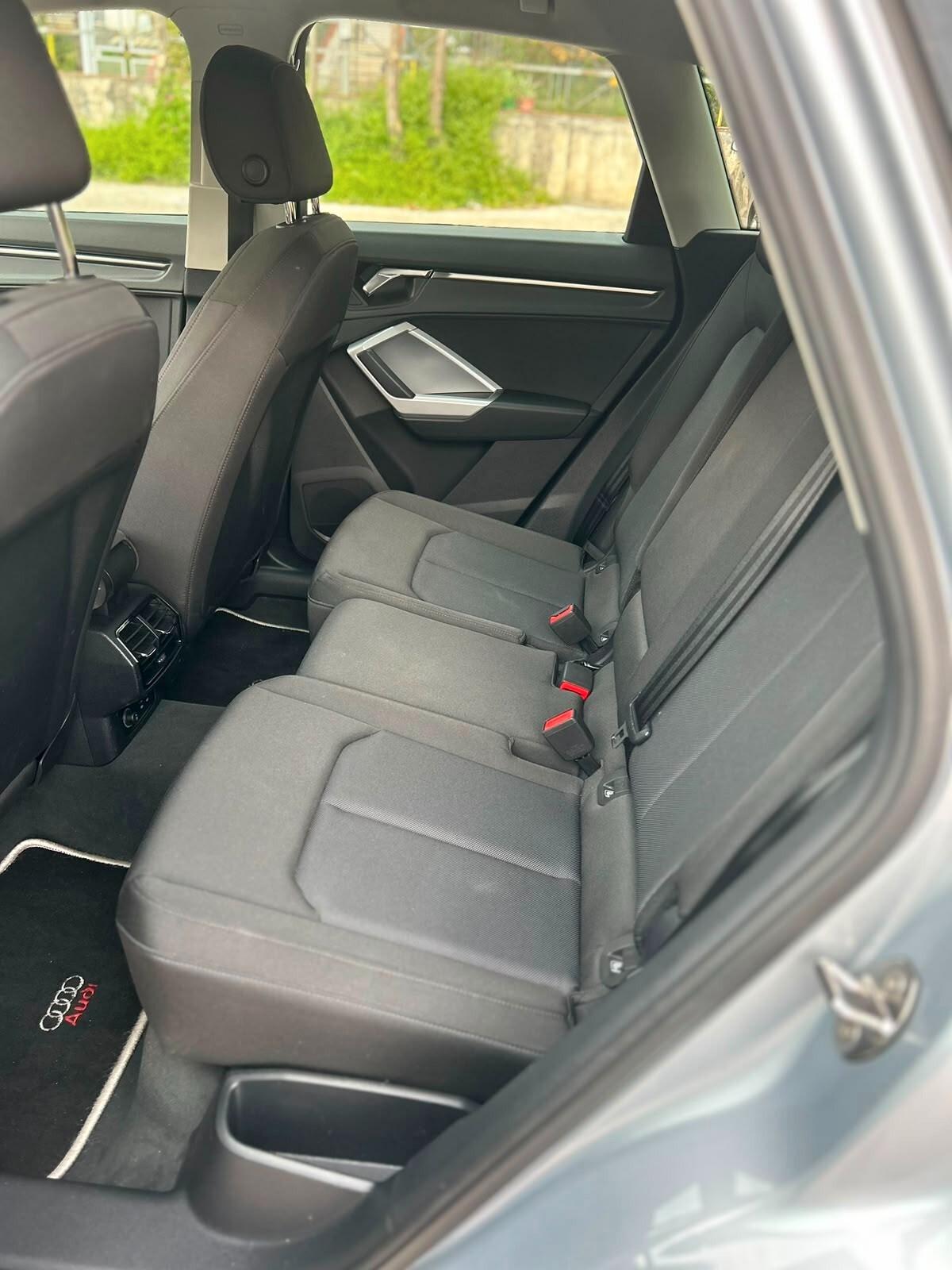Audi Q3 35 TDI S tronic S-line edition