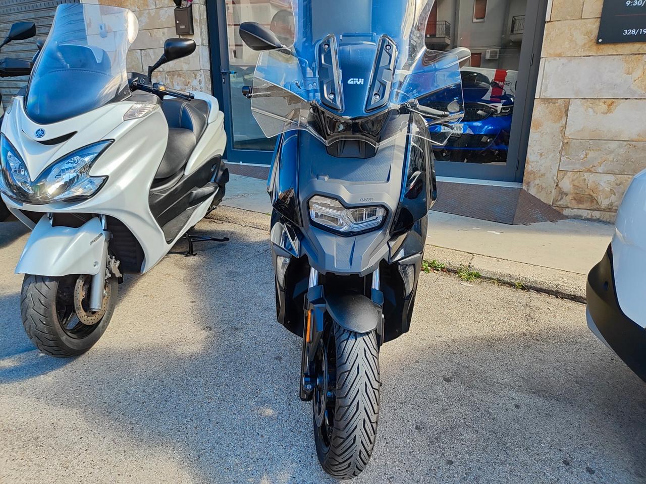 BMW C400X * Pari al nuovo * bauletto * parabrezza