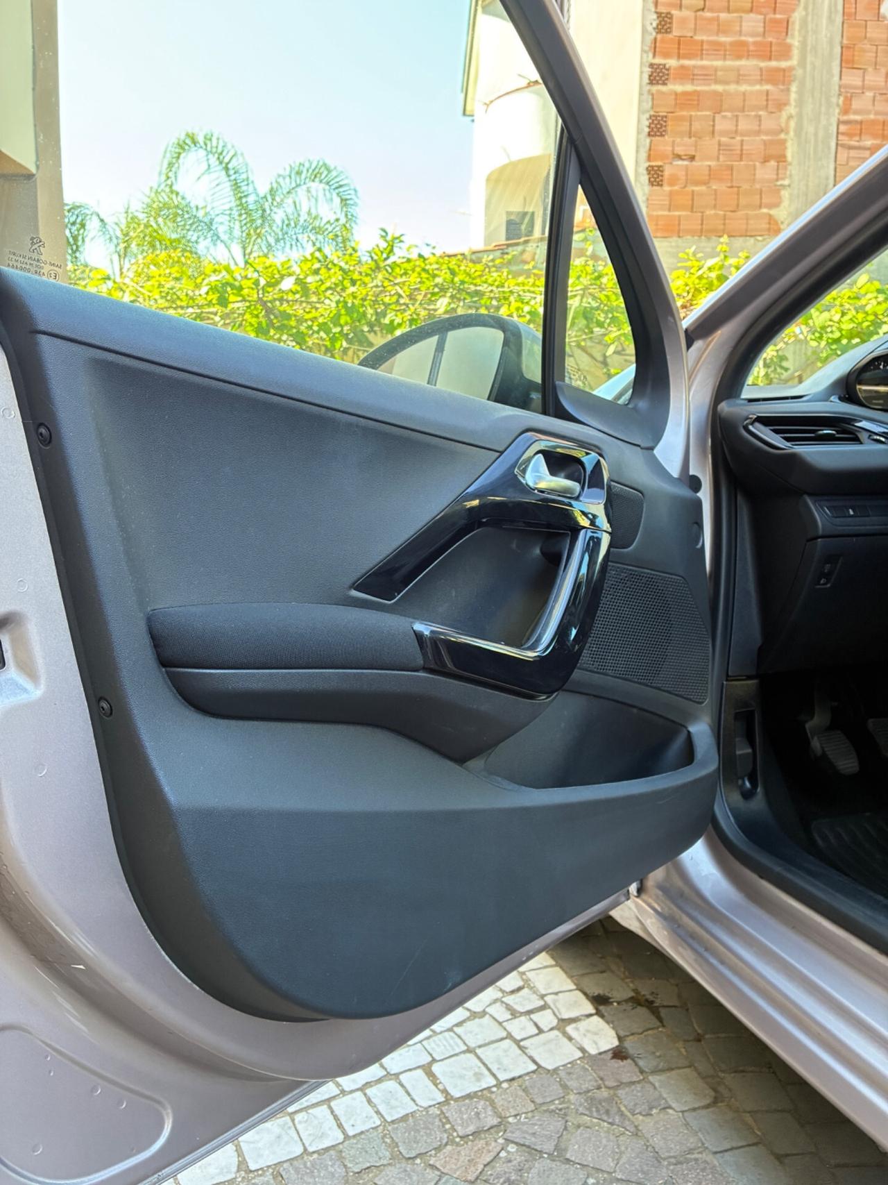 Peugeot 208 1.4 VTi 95 CV 5p. Active