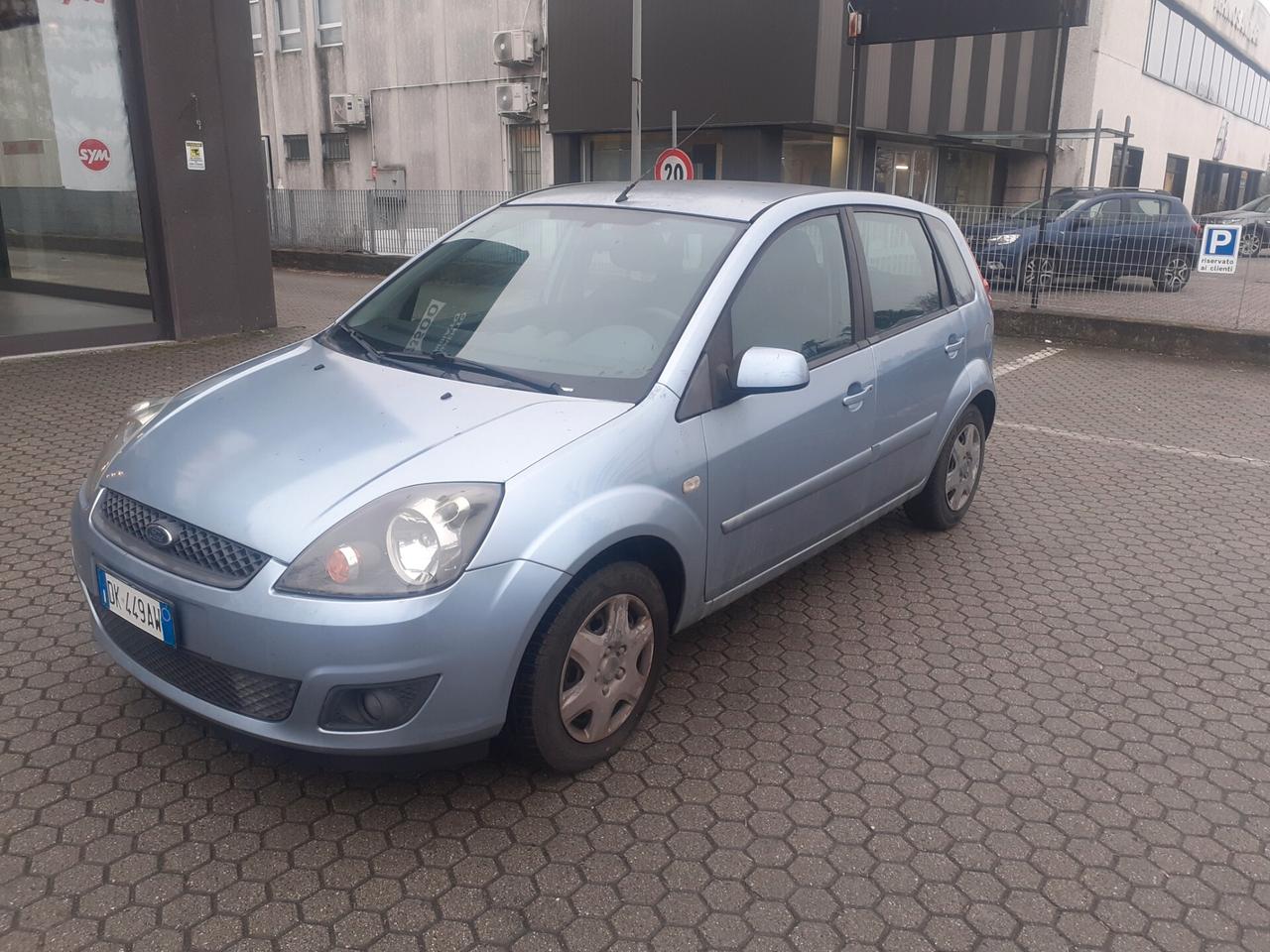 Ford Fiesta 1.2 16V 5p. Ghia