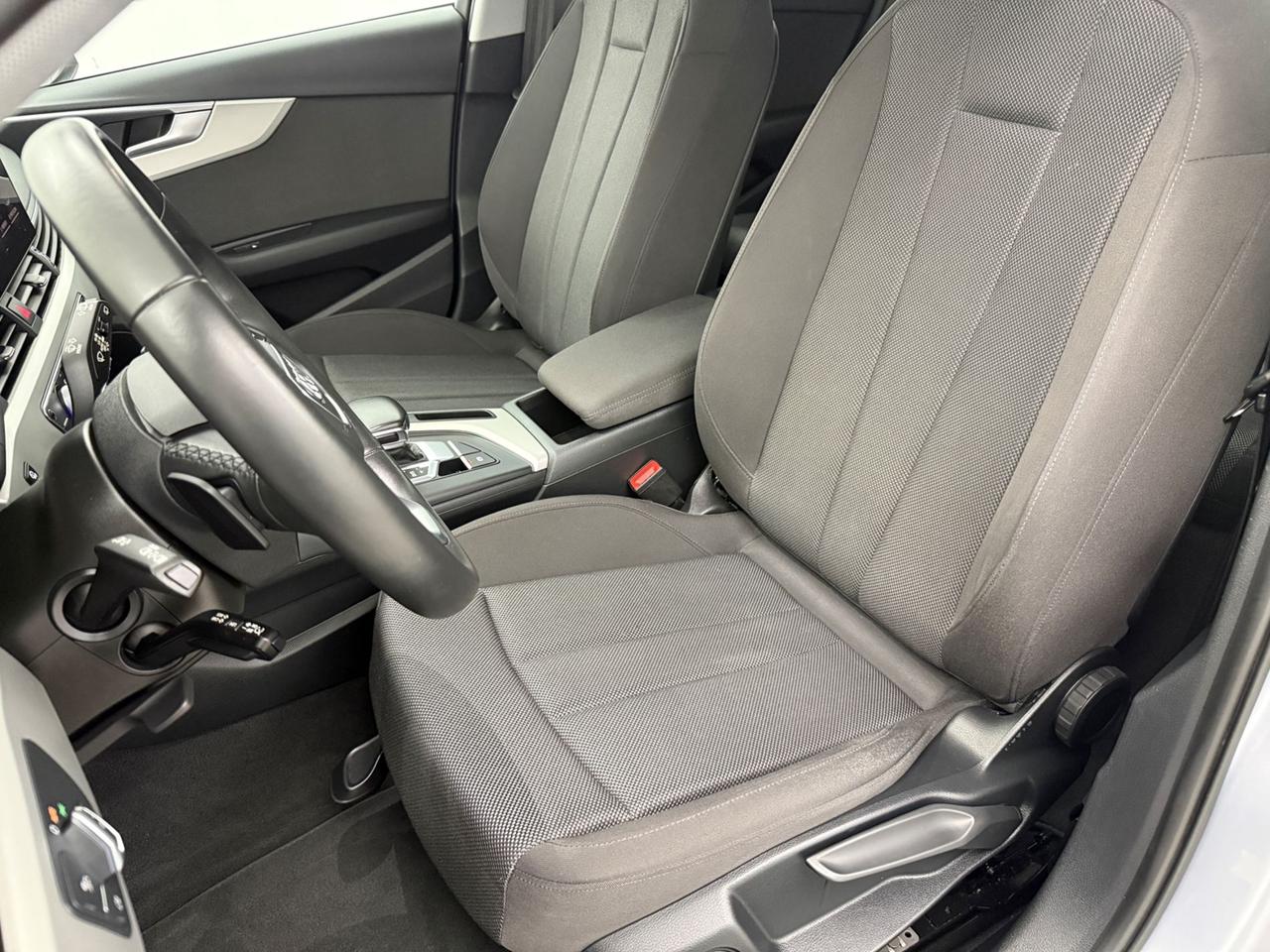 AUDI A4 V 2019 Avant A4 Avant 40 2.0 tdi mhev Business quattro 204cv s-tronic