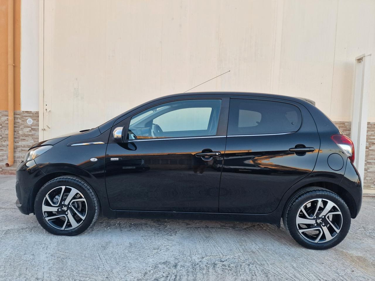 Peugeot 108 Style 1.0 VTi benzina 70cv