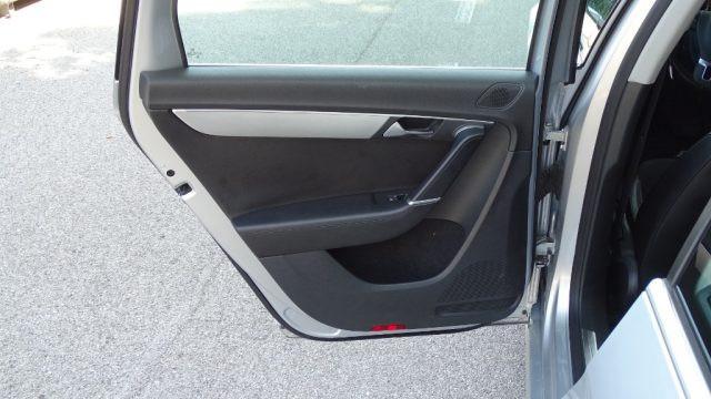VOLKSWAGEN Passat Var. 2.0 TDI 140 cv, DSG High. BM.Tech., Garanzia.