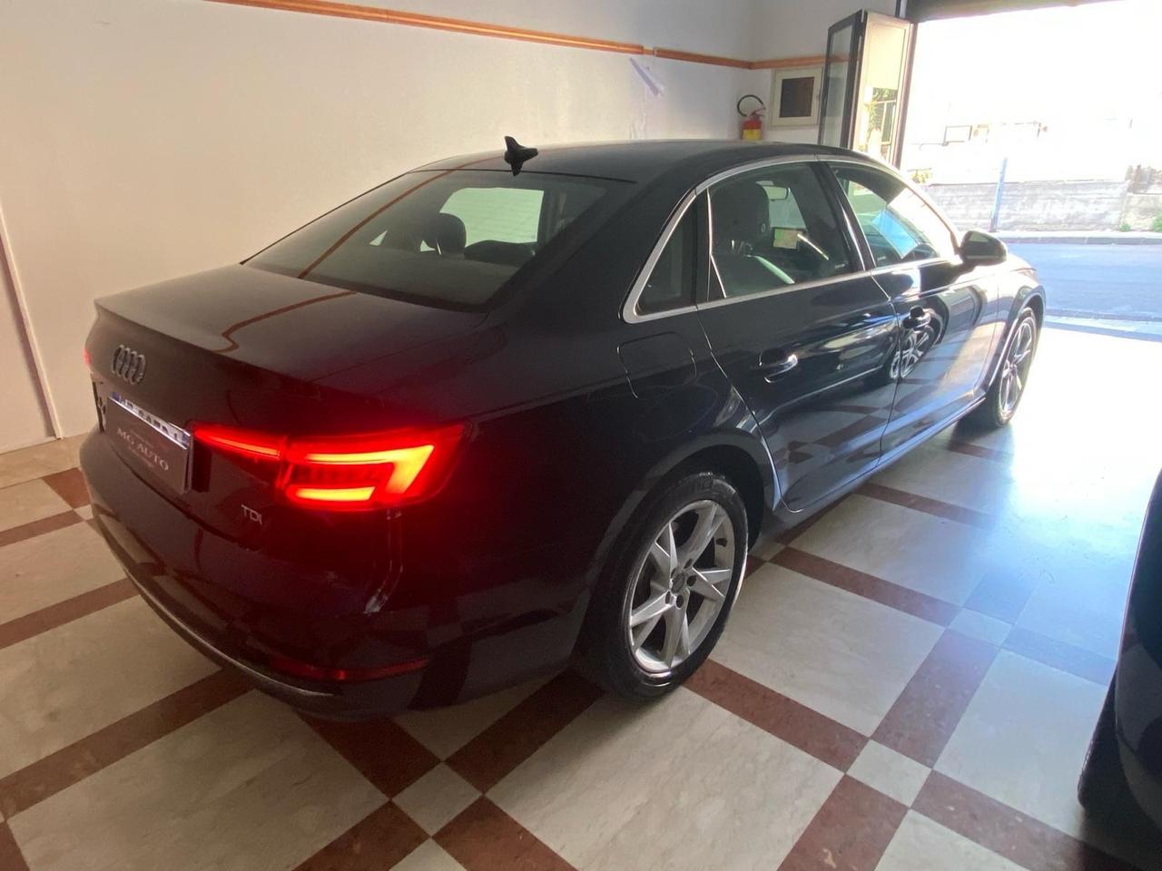 Audi A4 2.0 TDI 122 CV Sport