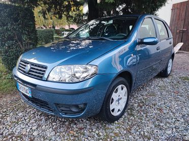 Fiat Punto 1.2 Benz 5 porte neopatentati