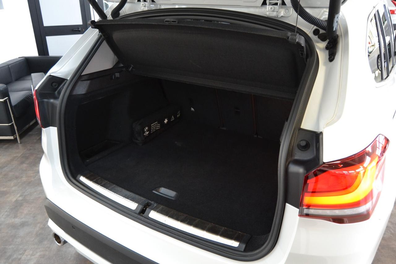 Bmw X1 sDrive18d xLine Plus Navi/Pelle/LED