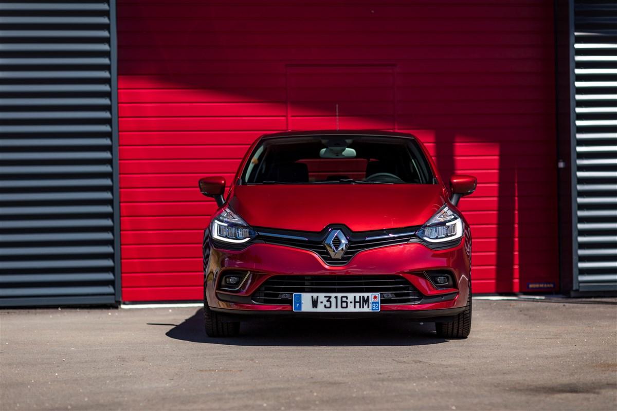 RENAULT Clio IV 2017 - Clio 0.9 tce energy Life Gpl 90cv
