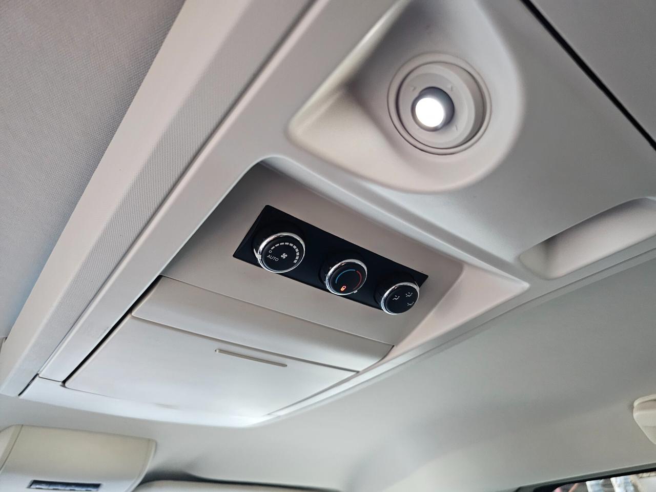 Chrysler Grand Voyager 2.8 CRD DPF Limited Stowngo