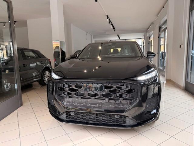 Audi Q3 Sportback Black line 35 TDI S-tronic NEW MODEL