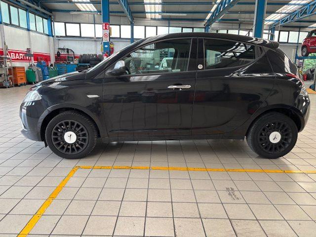 LANCIA Ypsilon 1.2 69 CV 5 porte GPL Ecochic Gold
