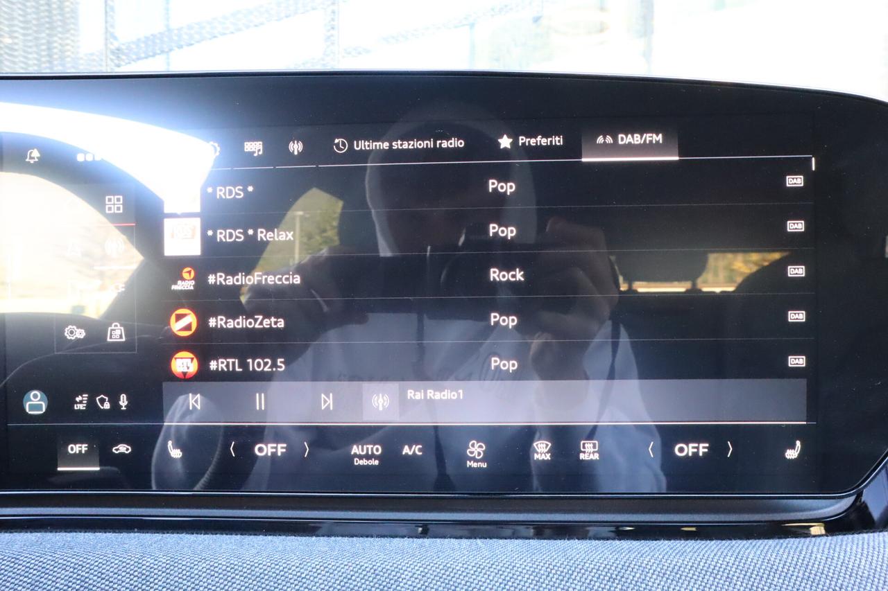 Audi A6 e-tron Avant Performance 367CV S-LINE MATRIX 360° 21"
