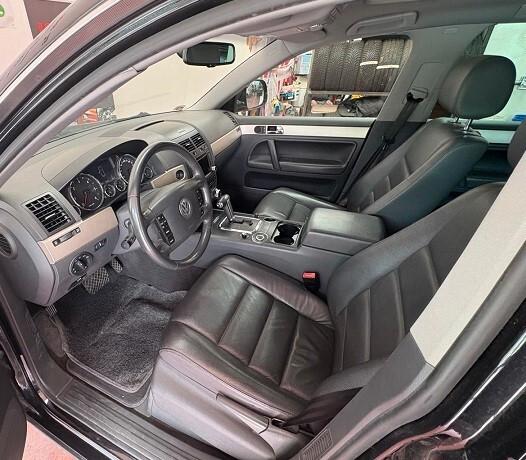 VOLKSWAGEN TOUAREG 4X4 CAMBIO AUT. Km 131.707 Diesel 3.0 V6 CV 224 KW 165